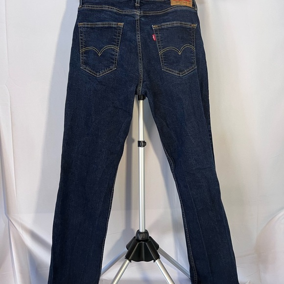 Men's Classic Blue Jeans - Picture 3 of 6